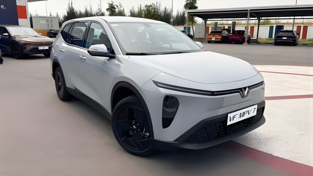 VinFast VF MPV 7 Launched – 517KM Range, 7-Seater EV with Premium Features
